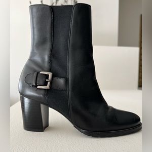 Cole Hahn Women’s Black Leather Ankle Boot - Size 5